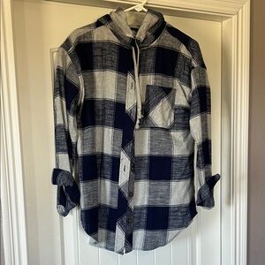 Women’s Blue and Gray Plaid Shirt